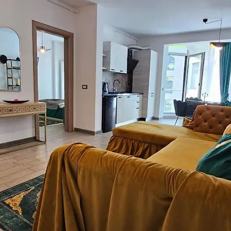 Apartment Luxury Front Promenada Pool & Prima Linie La Mare Navodari