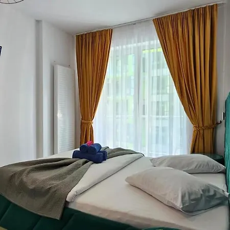 Apartment Luxury Front Promenada Pool & Prima Linie La Mare