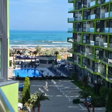 Luxury Front Promenada Pool & Prima Linie La Mare Apartment Navodari
