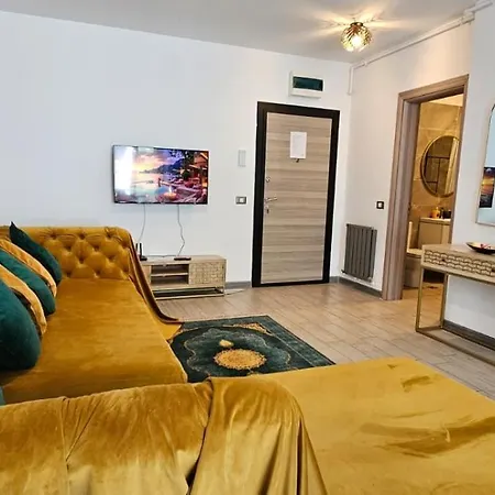Apartment Luxury Front Promenada Pool & Prima Linie La Mare Navodari