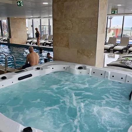 Luxury Front Promenada Pool & Prima Linie La Mare Navodari