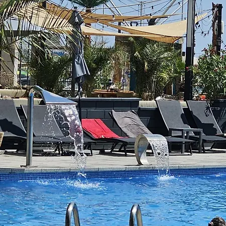 Apartment Luxury Front Promenada Pool & Prima Linie La Mare *